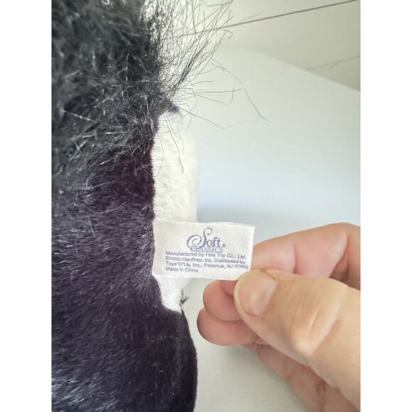 Vintage 1995 Soft Classics Plush Skunk Stuffed Animal Toy 12in-Toys R Us - Picture 6 of 10